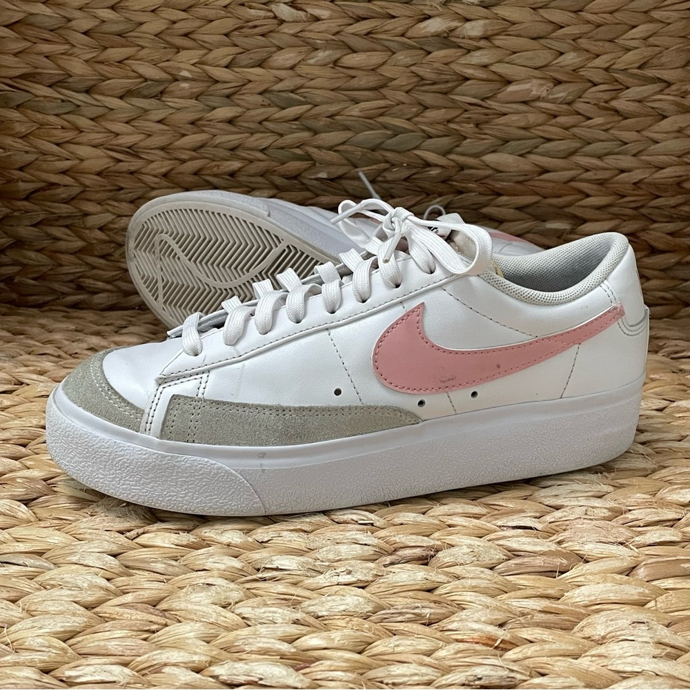Nike Blazer Low Platform Pink White Womens Size 8.5‎
